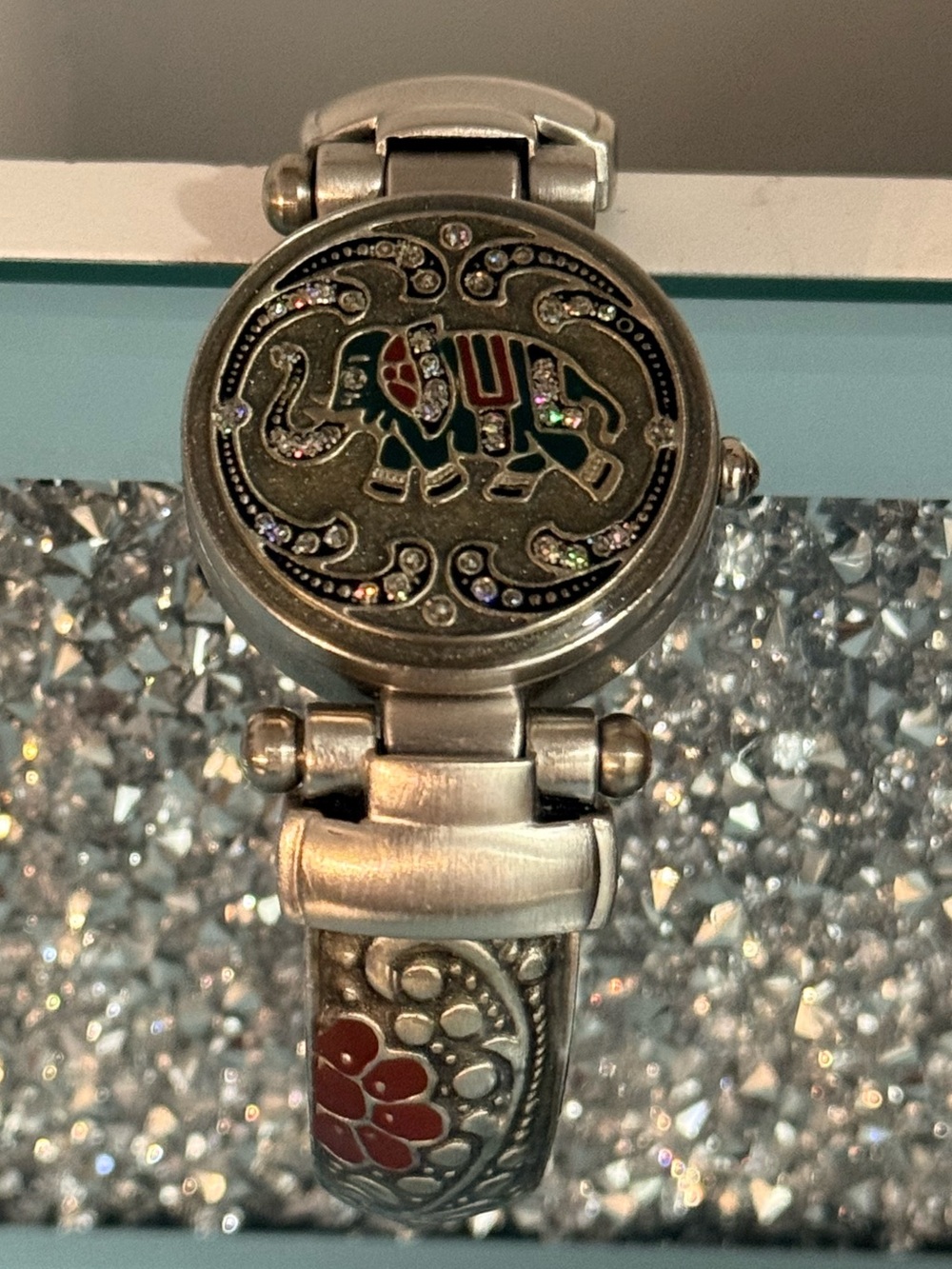 💗SHIMMERING ELEPHANT WATCH💗